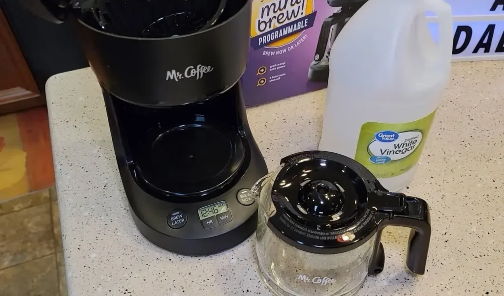 clean a commercial coffee maker with vinegar