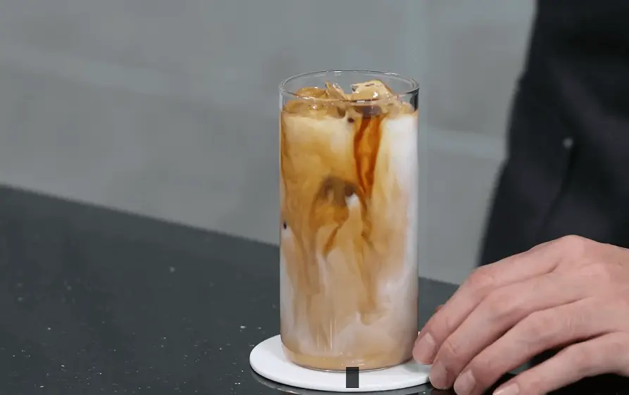 how to make iced vanilla latte coffee