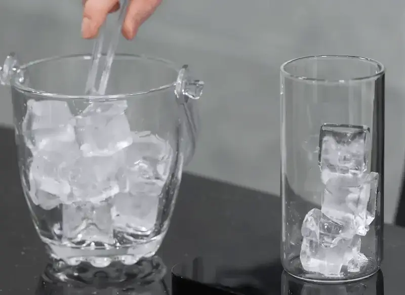 add ice cubes in your vanilla latte coffee glass