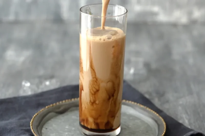 how to make iced caramel latte coffee